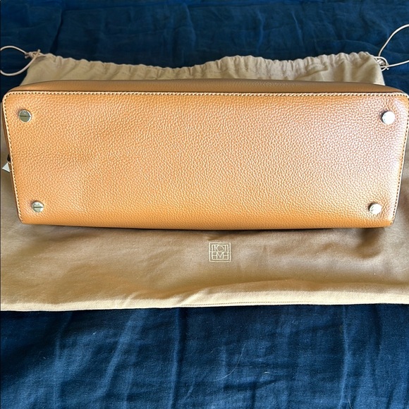 NWT Toteme T-Lock Top Handle Tan - Picture 7 of 9